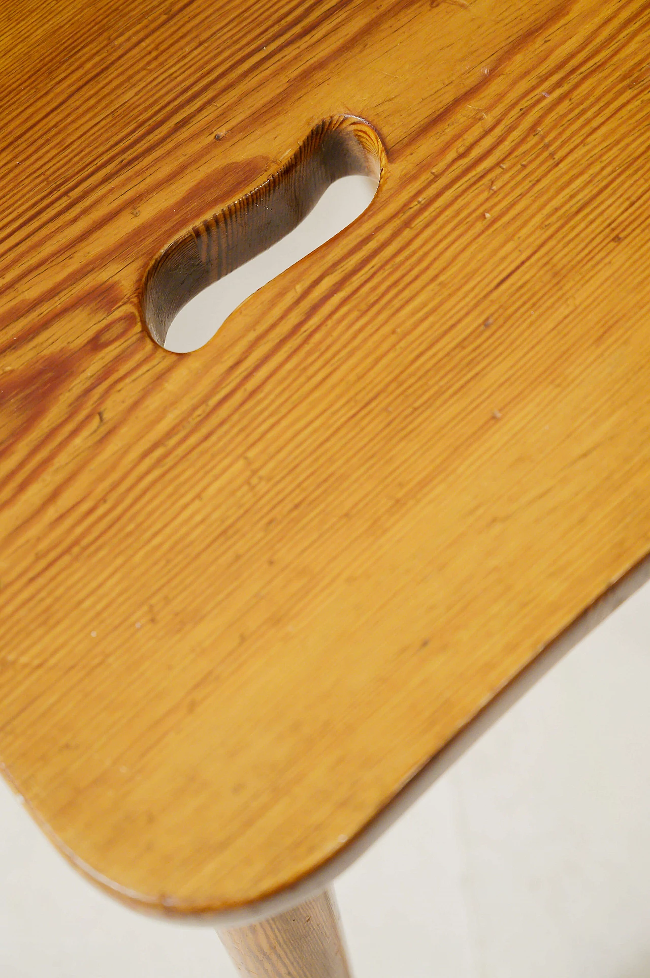 Scrivania e sgabello di Göran Malmvall, anni ’50 1179236