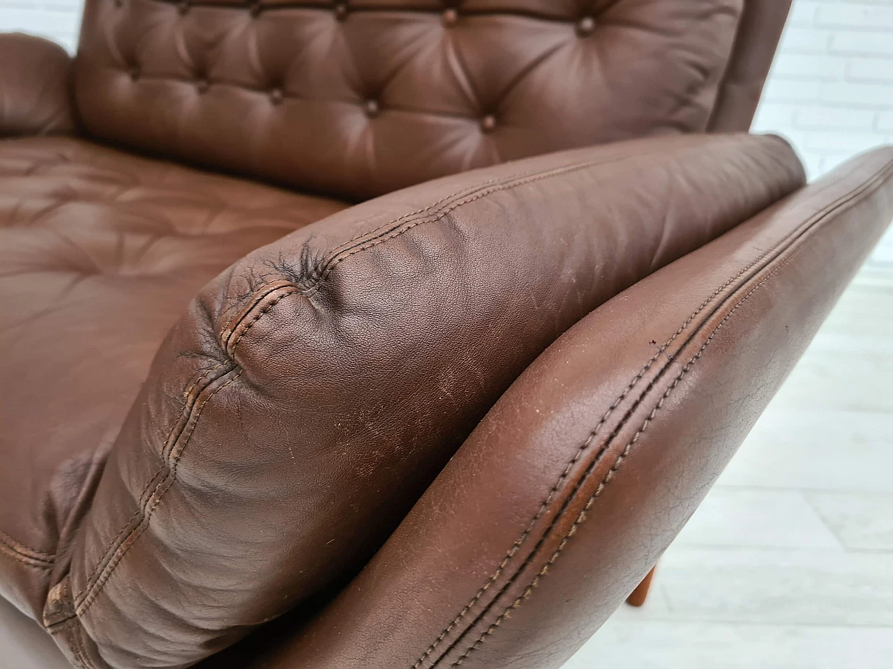 Sofa in brown leather, 70s 1179673
