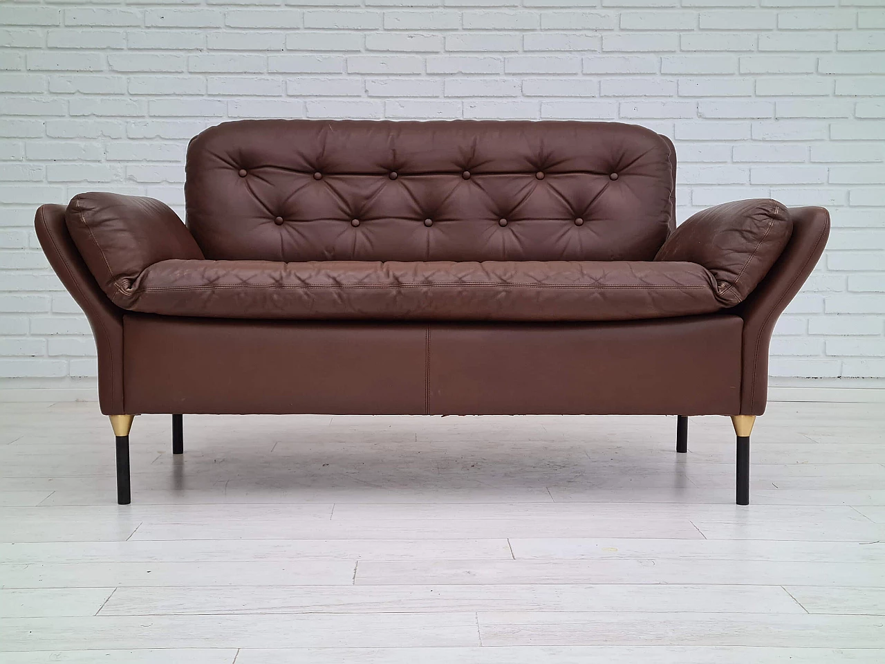 Sofa in brown leather, 70s 1179675