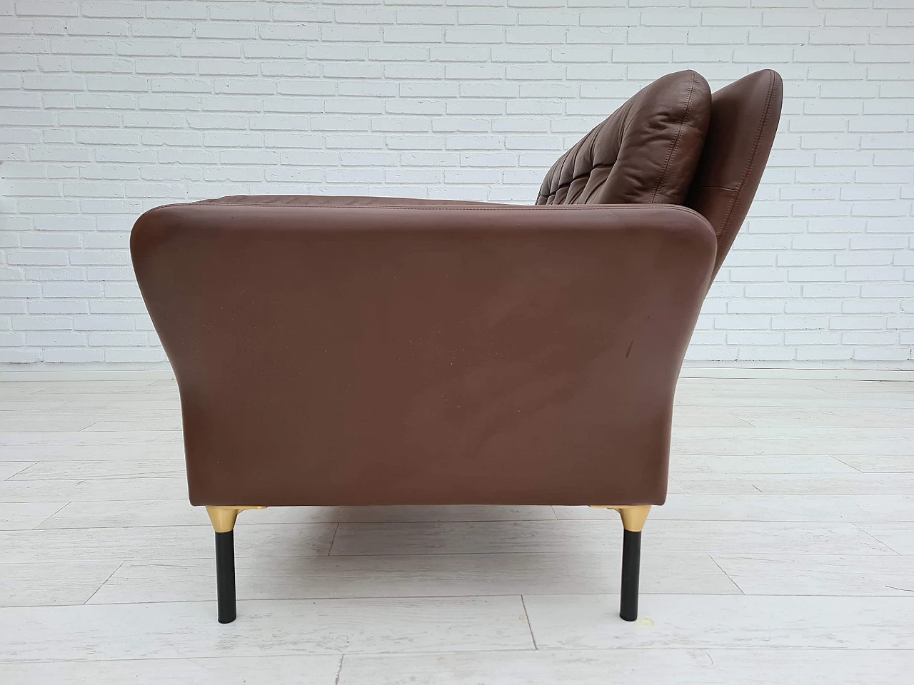 Sofa in brown leather, 70s 1179680