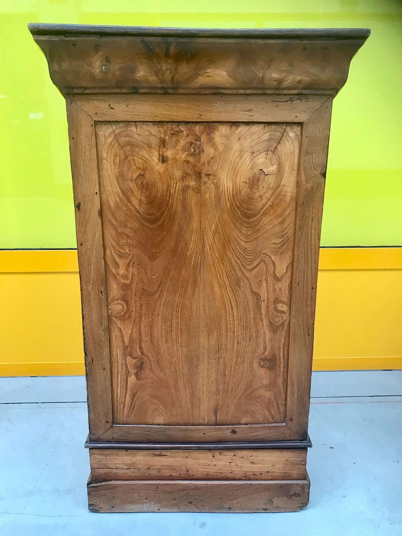 Inginocchiatoio da centro Carlo X in radica d’Olmo e Rovere, originale '800 1180027