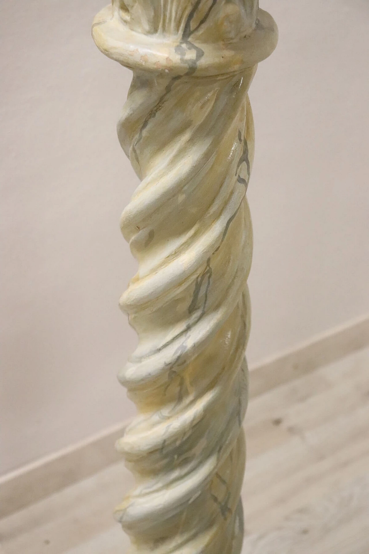 Colonna tortile in terracotta dipinta a finto marmo, inizi sec XX 1180074