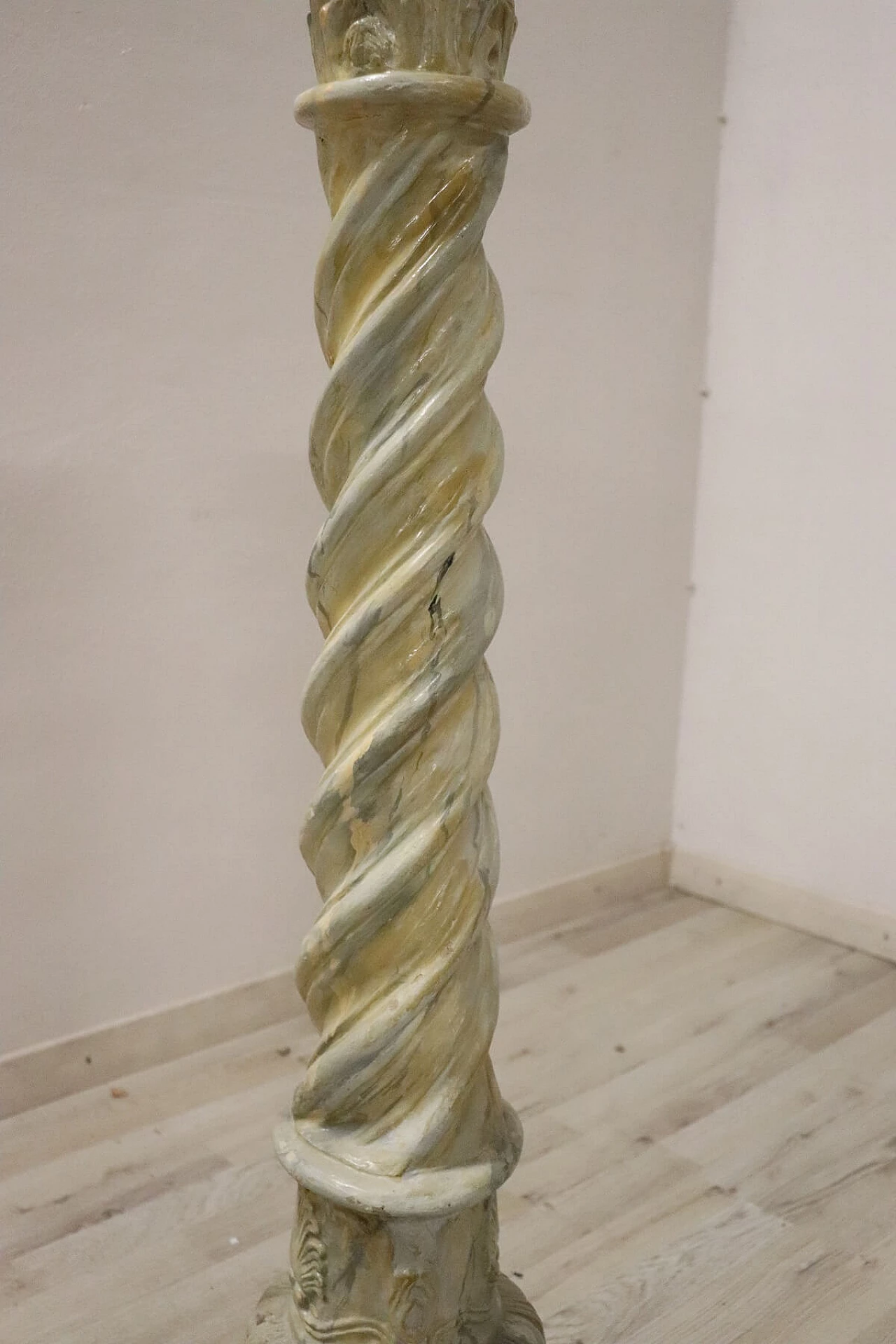 Colonna tortile in terracotta dipinta a finto marmo, inizi sec XX 1180078