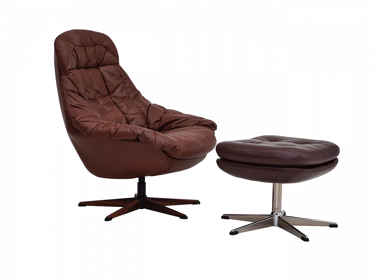 Swivel armchair in leather by H. W. Klein, 70s 1180142