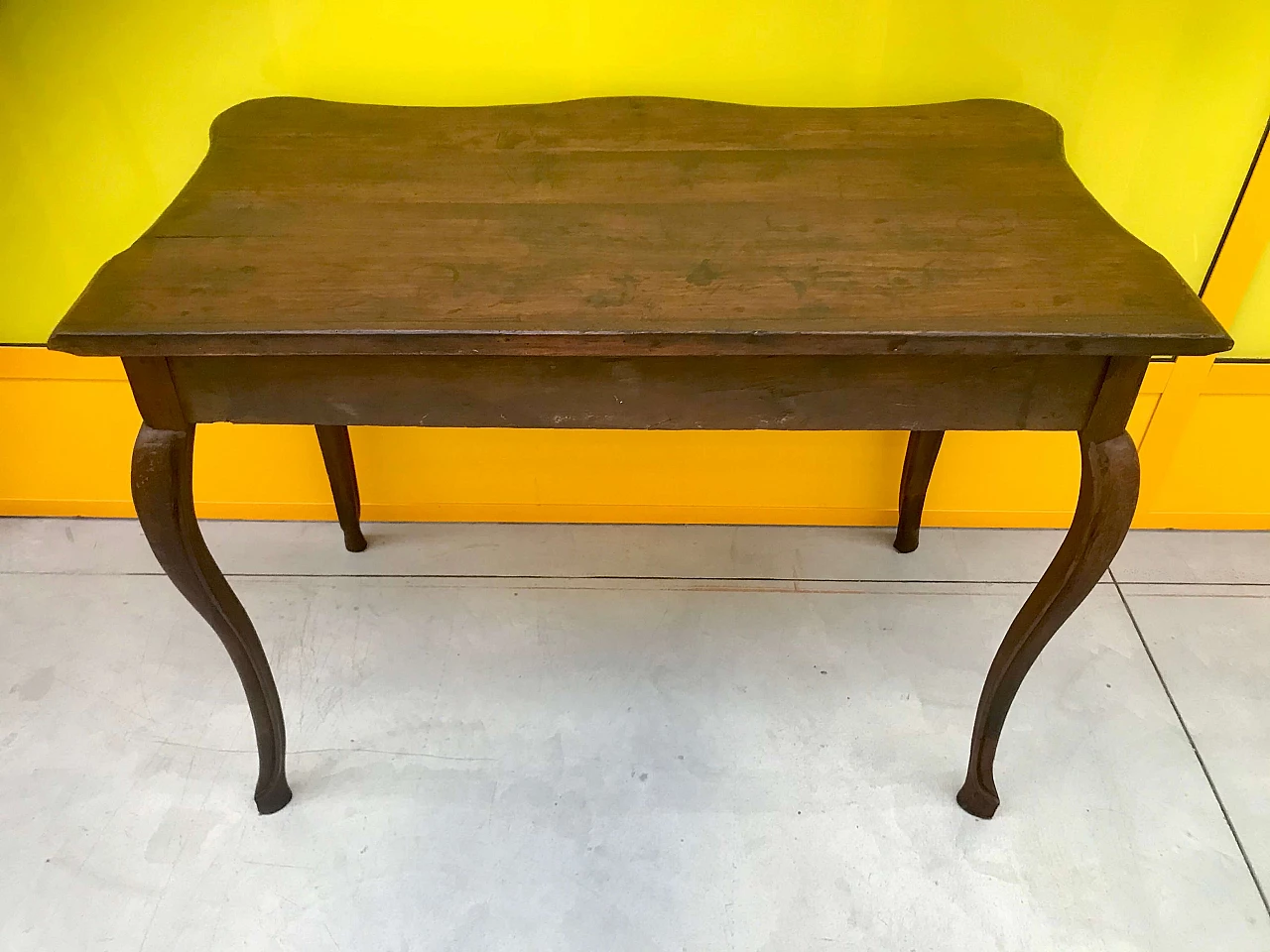 Console Luigi XV Piemontese in noce con piedi a zoccolo di capra, originale '700 1180233