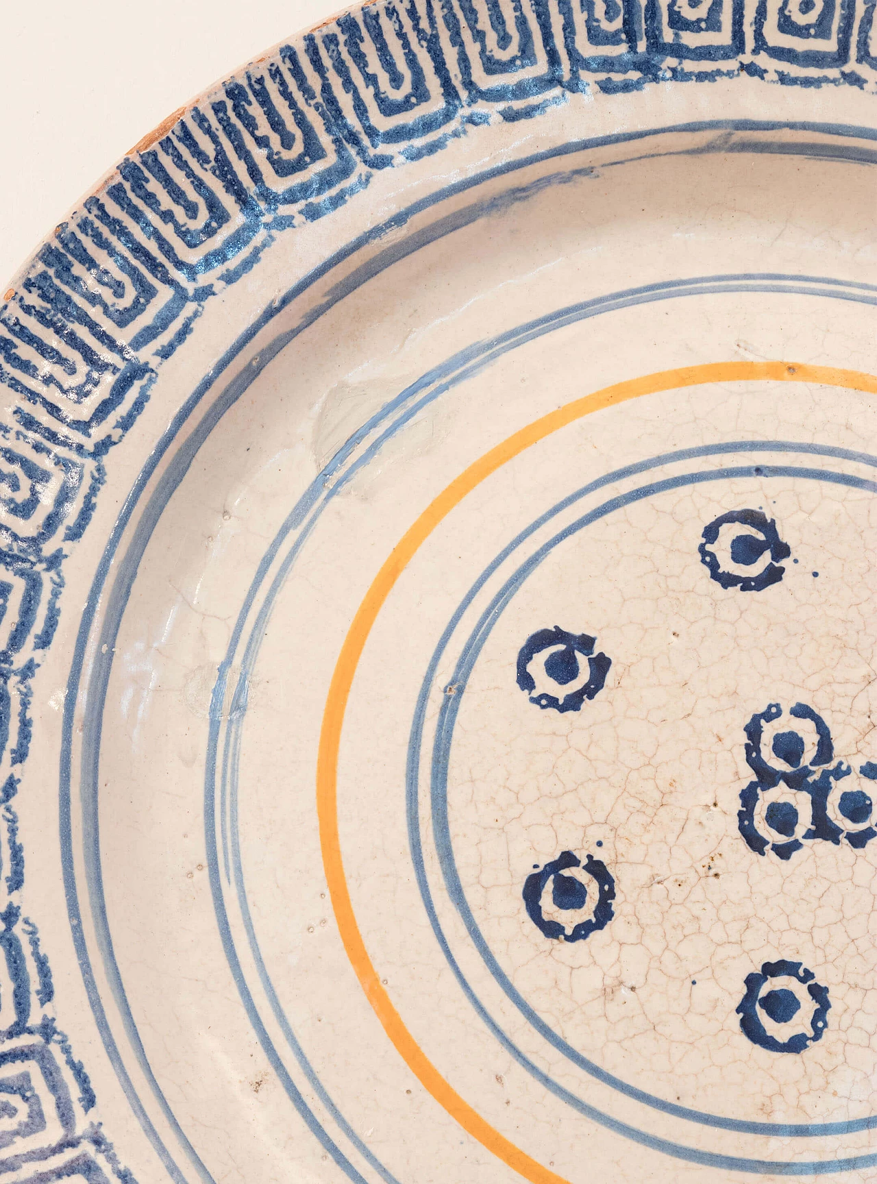 Laterza ceramic plate, Puglia region, 18th century 1084708