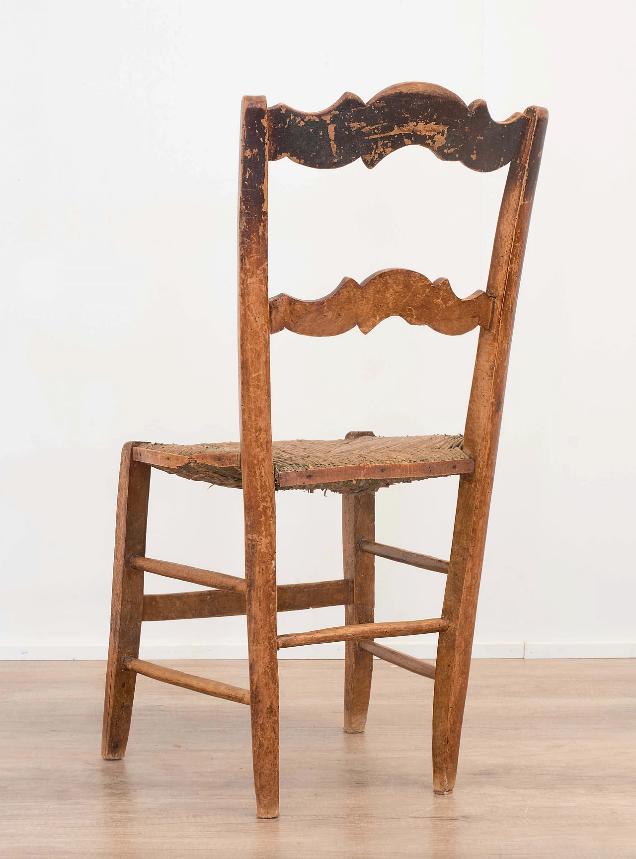 Rustic chair with sabre legs 1084742