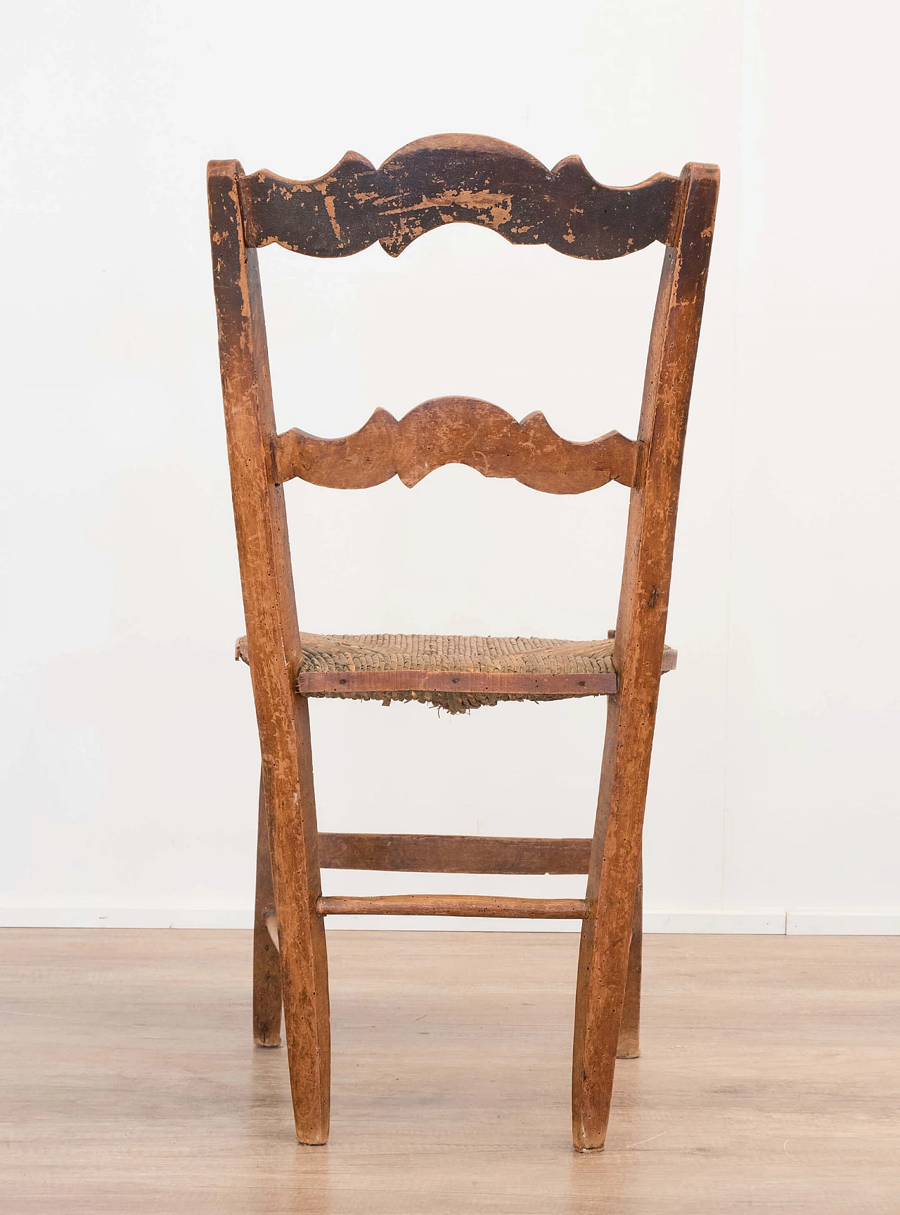 Rustic chair with sabre legs 1084744