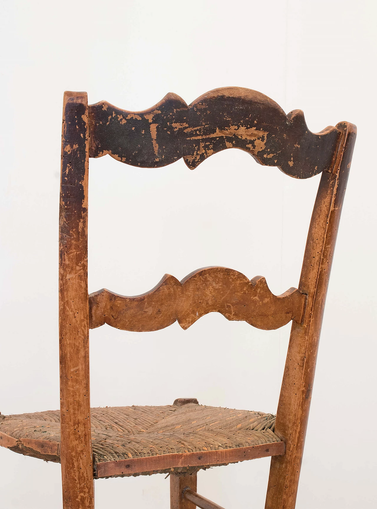 Rustic chair with sabre legs 1084748