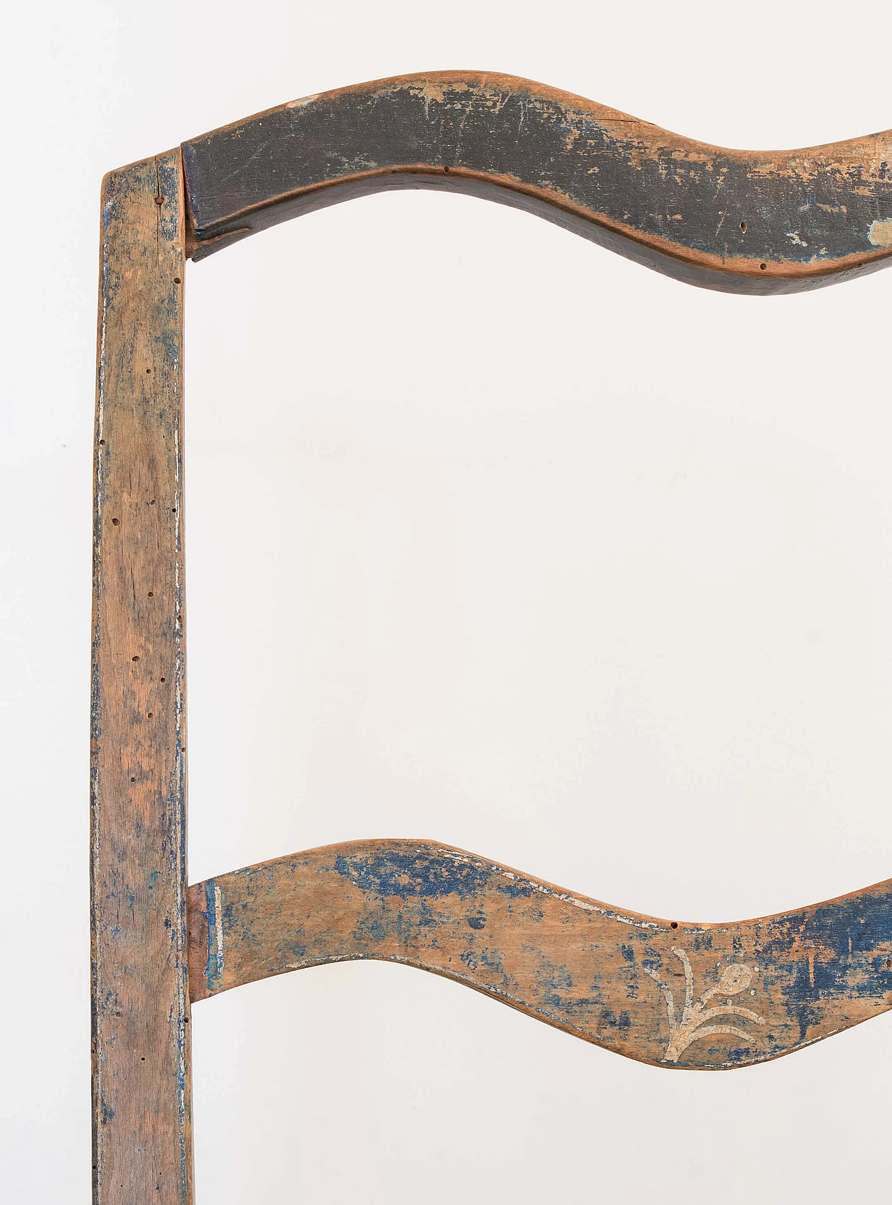 Rustic blue chair with saber legs, early 1900's 1084783