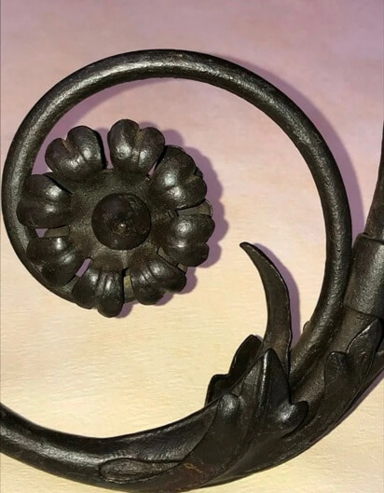 Flower wall sconce with two arms, 30s 1085571