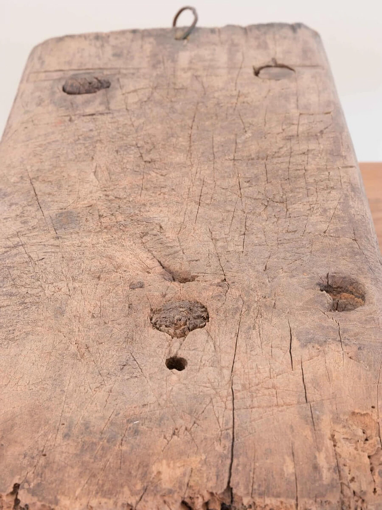 Sgabello in abete rustico 1086933