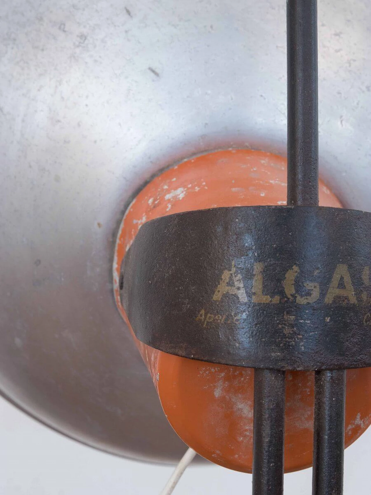 Lampada da tavolo industriale italiana in alluminio e ferro di Algas, anni '60 1086936