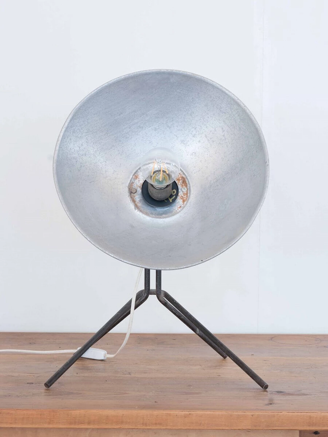 Lampada da tavolo industriale italiana in alluminio e ferro di Algas, anni '60 1086937