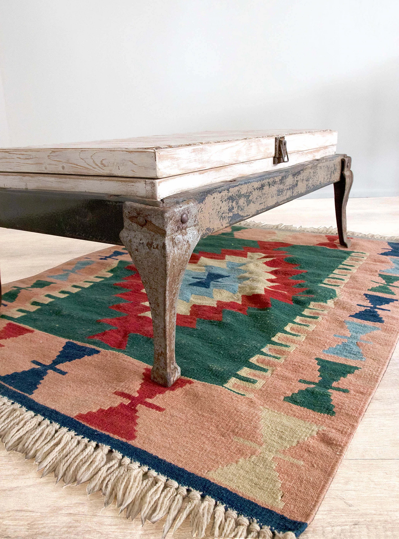 A Small Table With Textile To The Inside 1087018