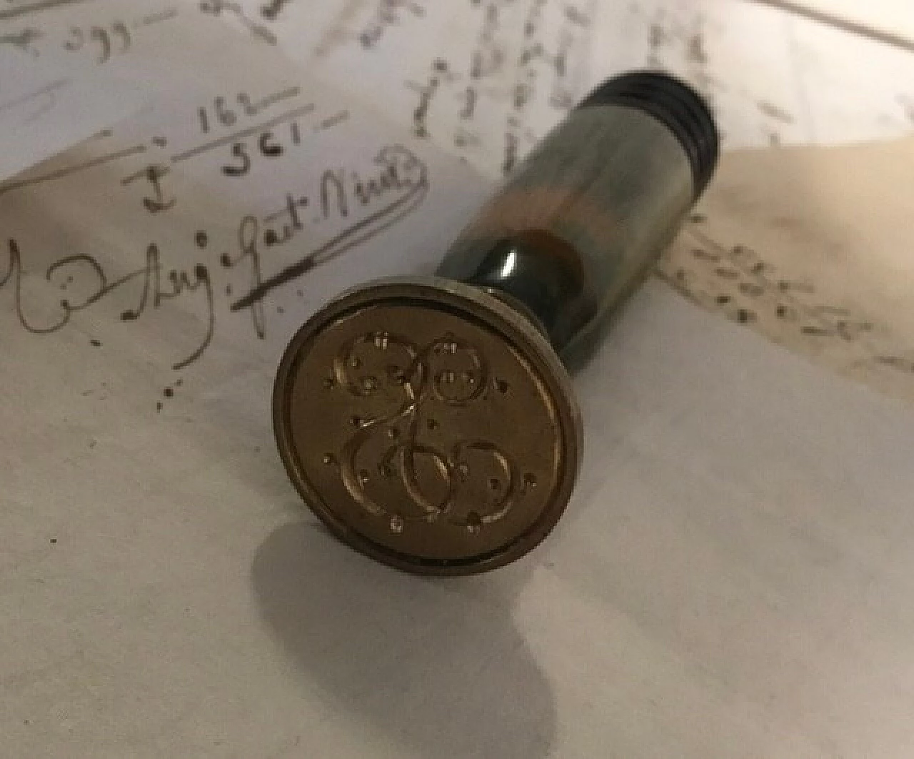 Sigillo in bachelite, lettere I S 1087791