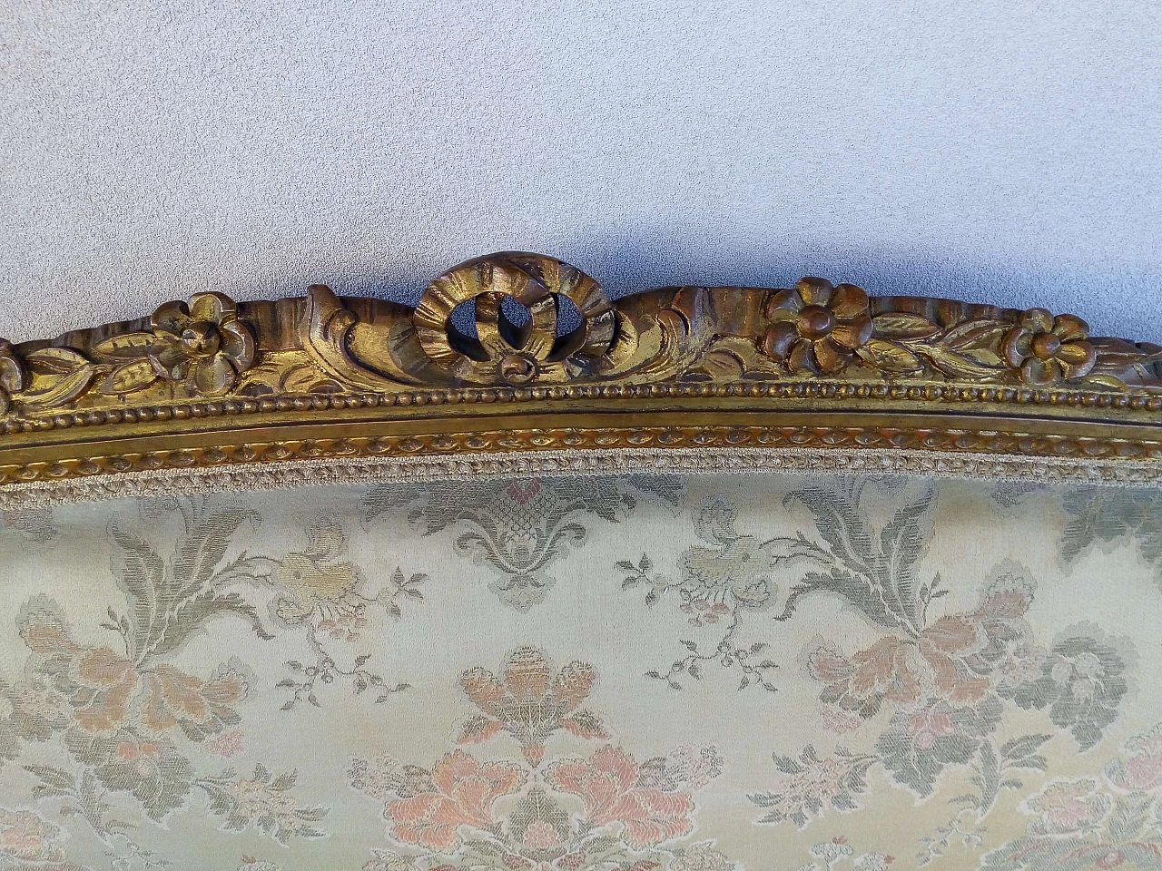 Golden sofa, Louis XVI style 1088046
