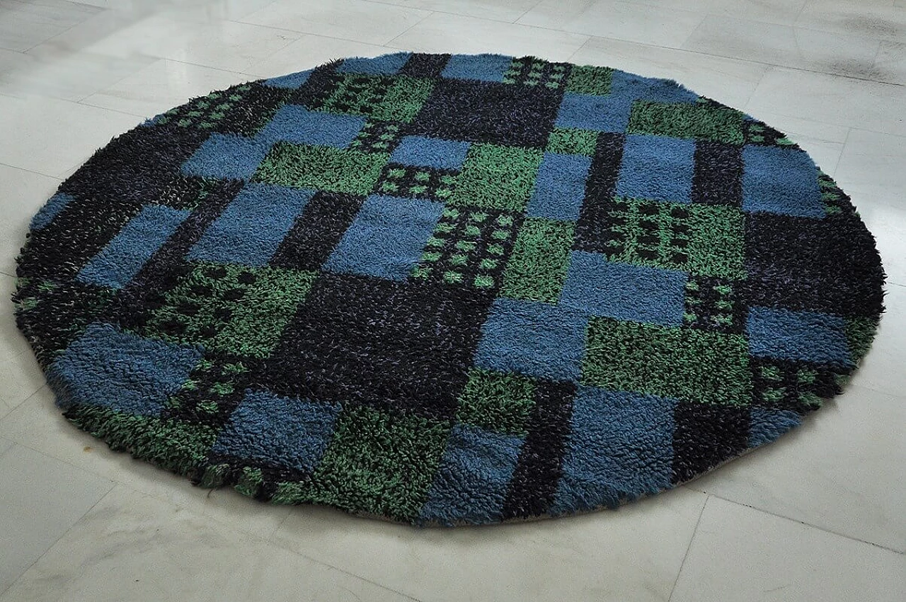 Round long pile rug with fantasy, 70's 1088149