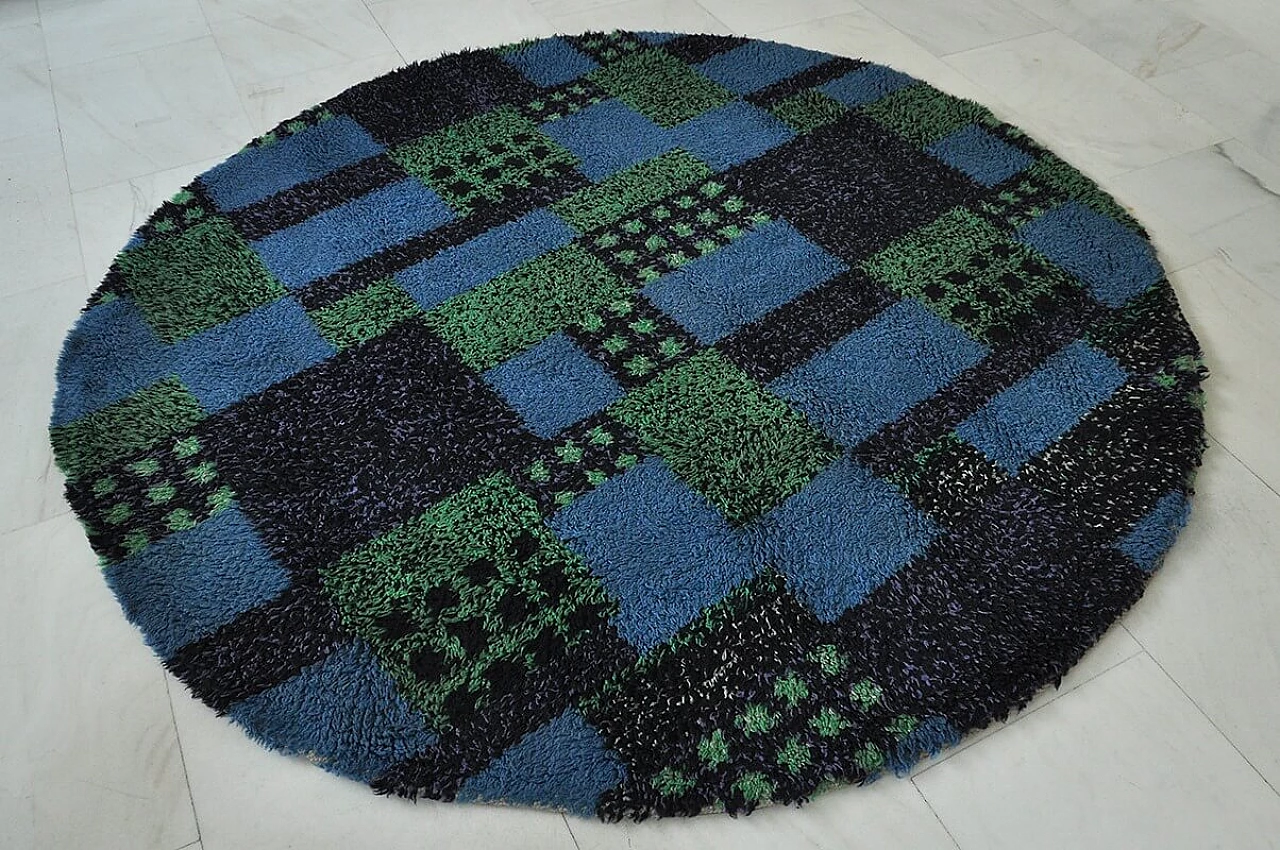 Round long pile rug with fantasy, 70's 1088150