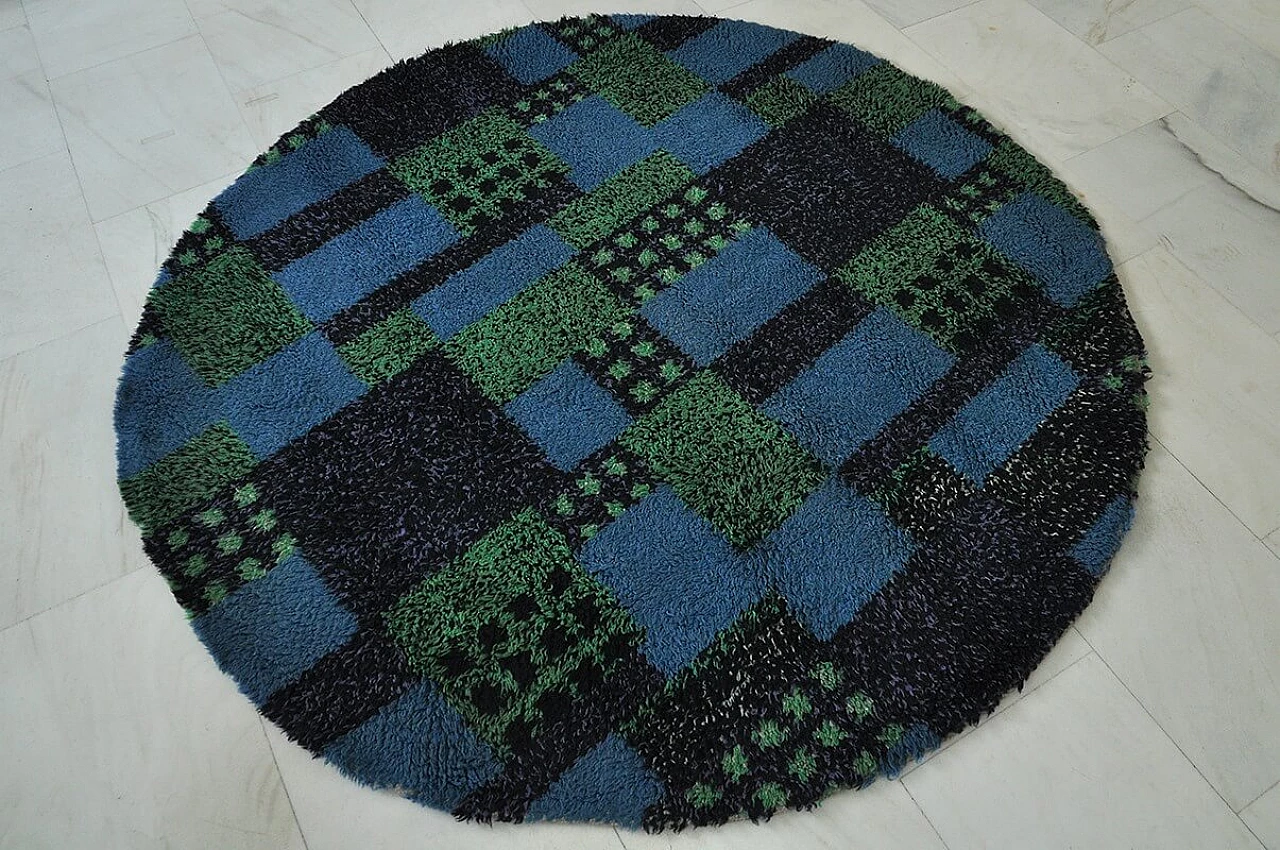 Round long pile rug with fantasy, 70's 1088151