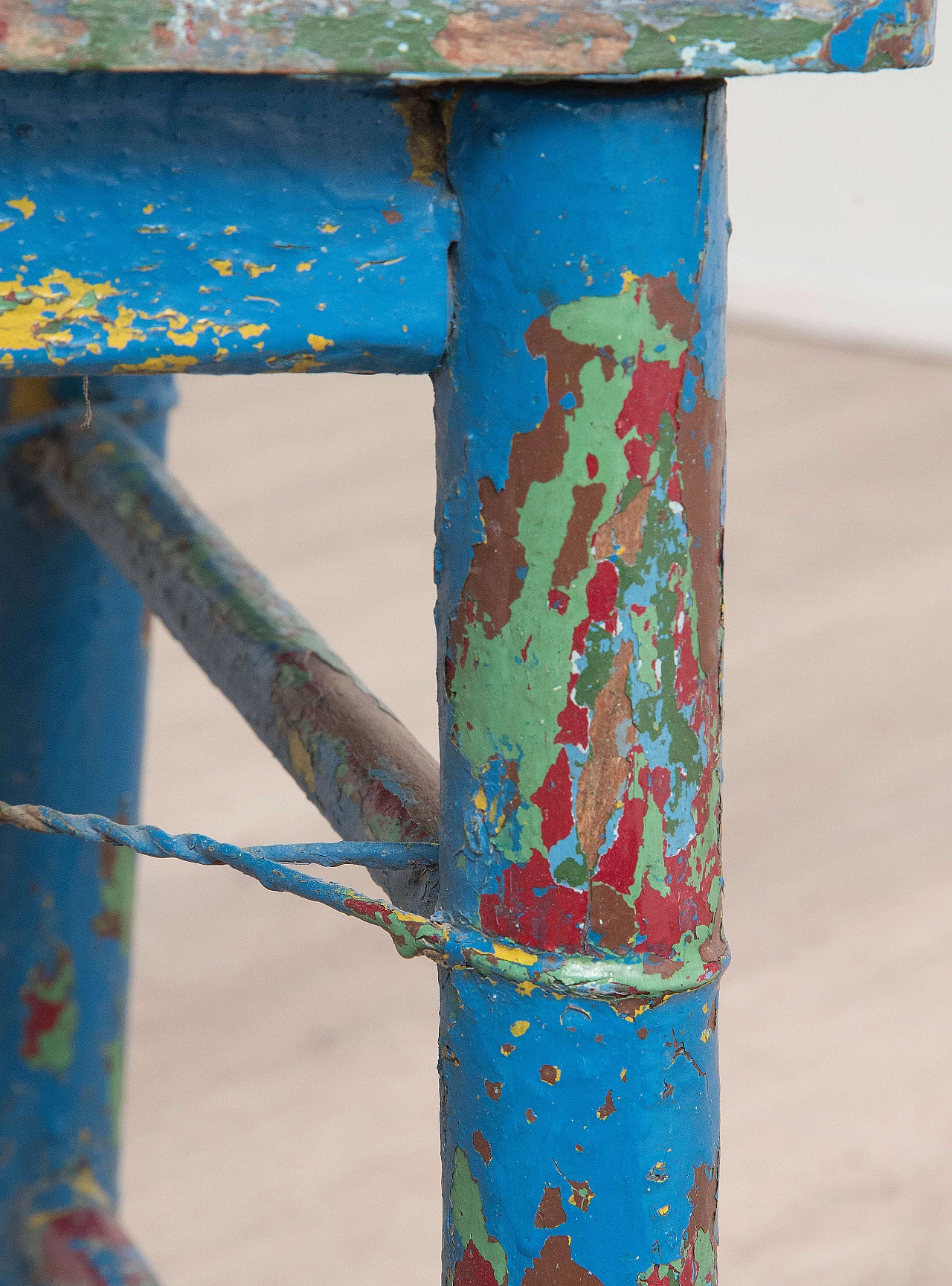 Pollock wooden chair 1088582