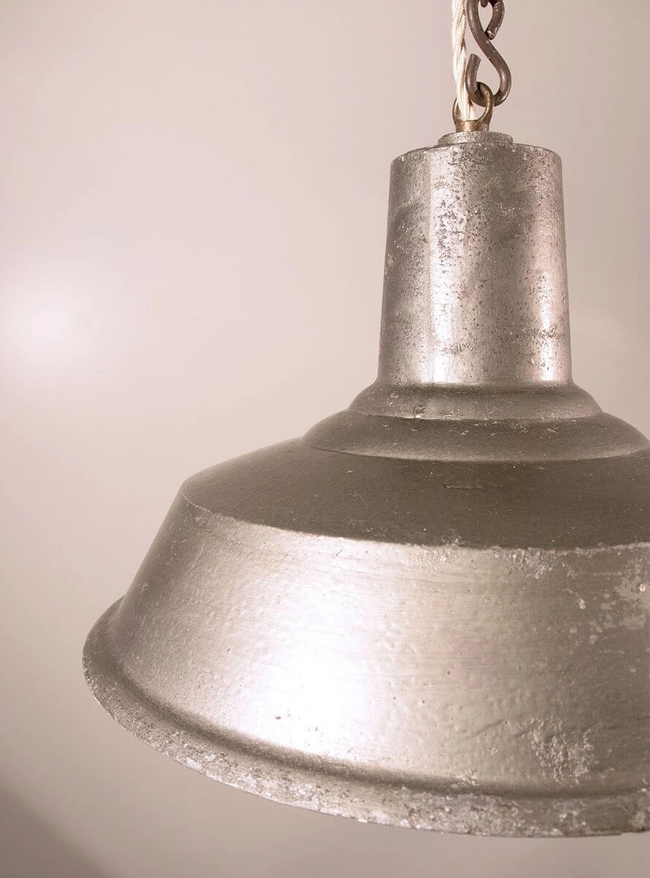 3 Italian cast iron industrial ceiling lamps, 1930s 1088603