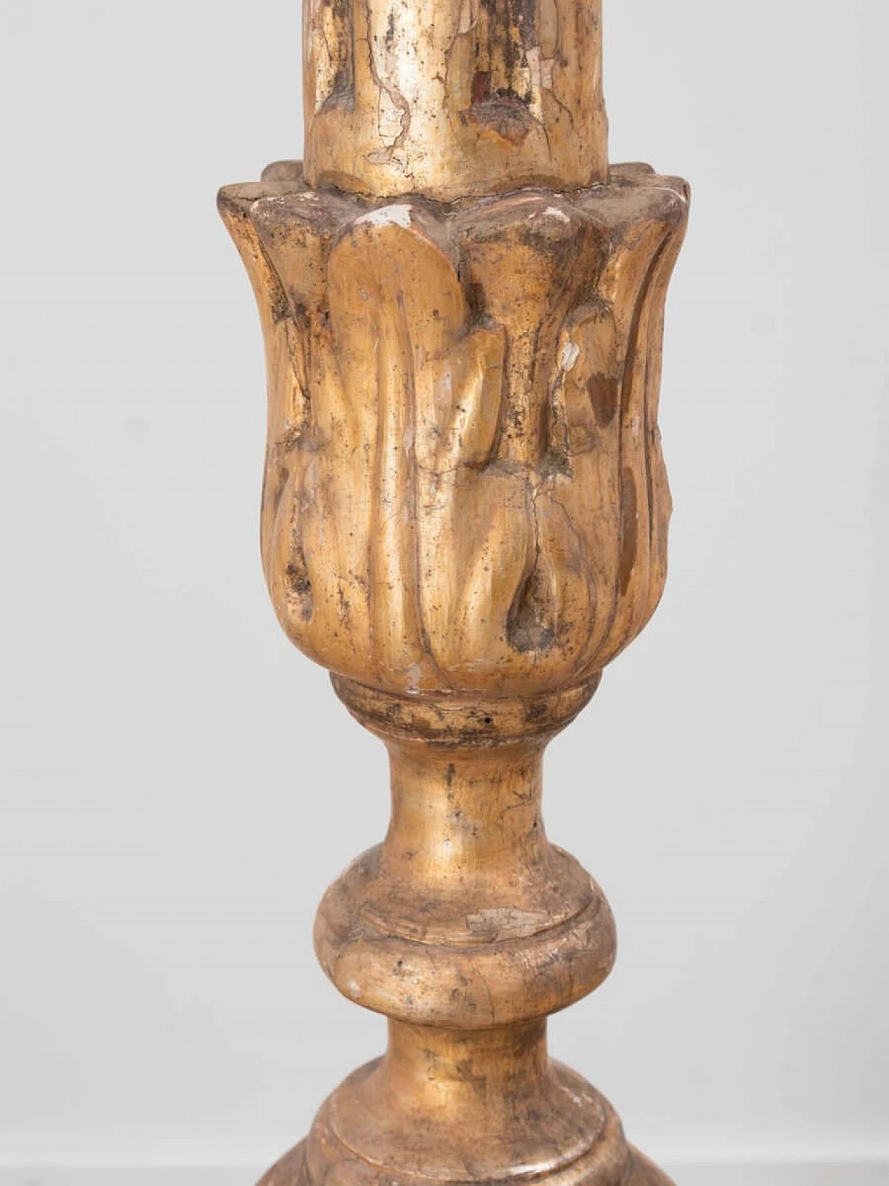 Antique candle holder made of Italian spruce and gold leaf 1088676