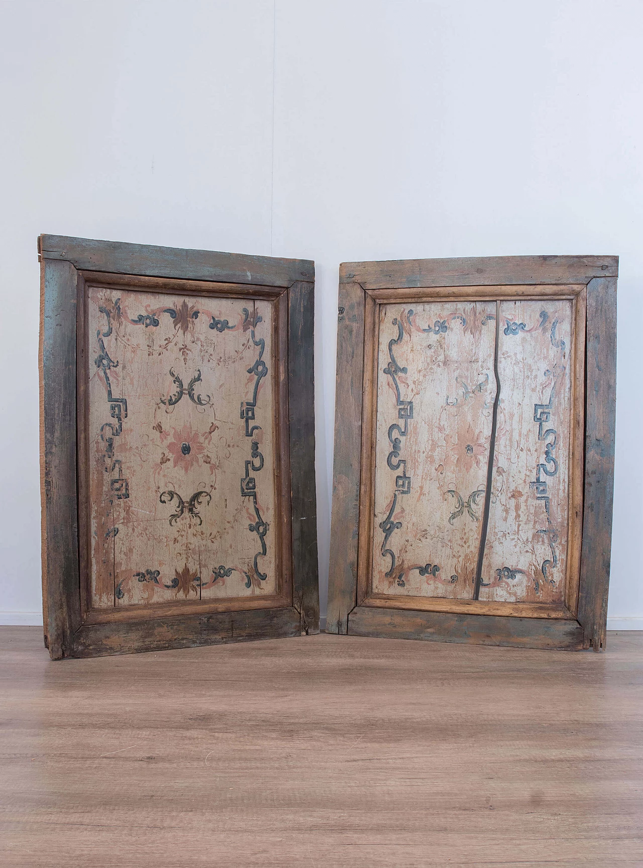Pair of XVIII century panels 1088806