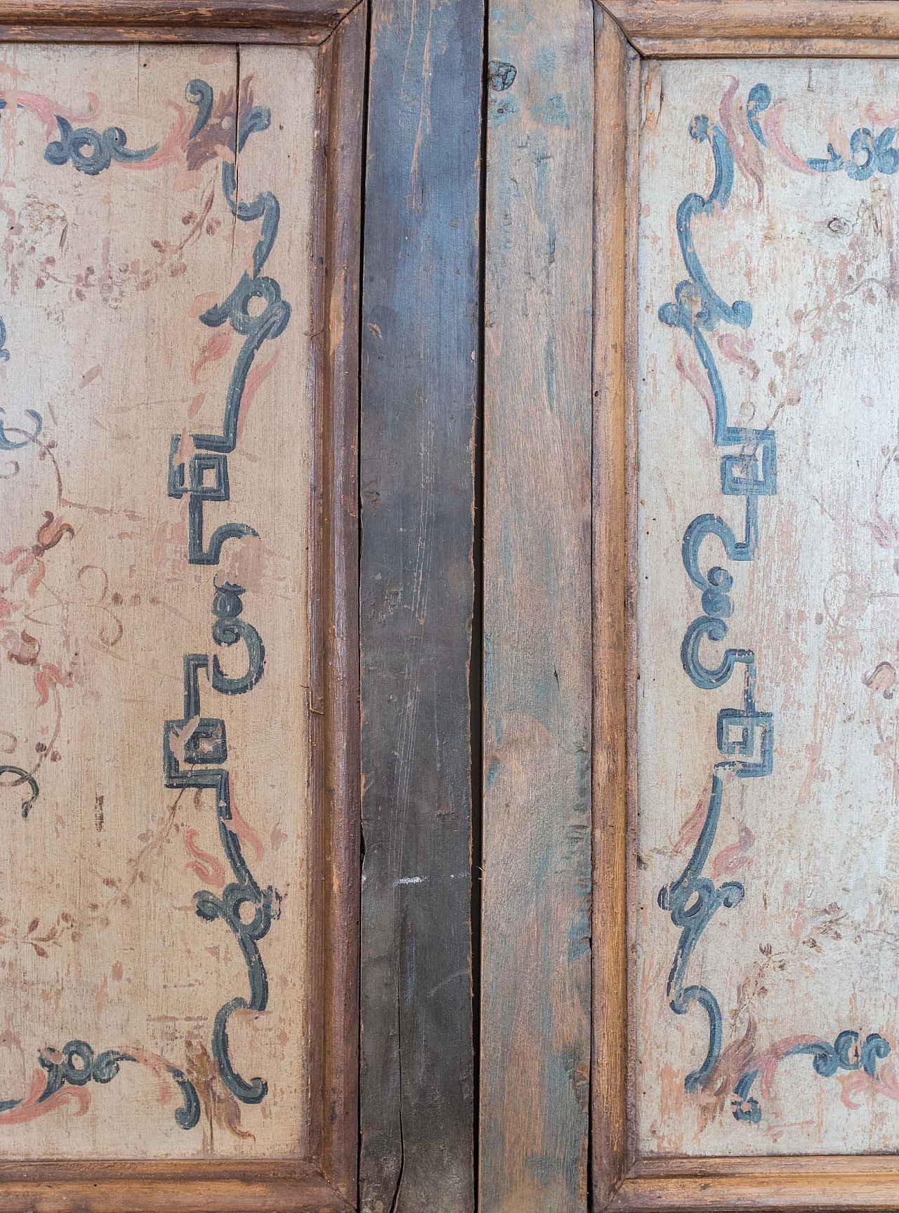 Pair of XVIII century panels 1088808