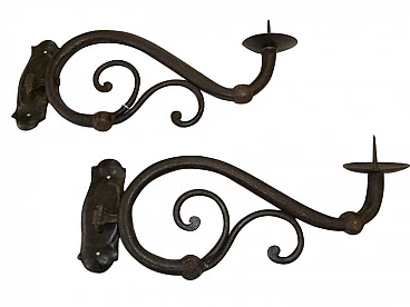 Mobile iron wall sconces with cast iron decoration