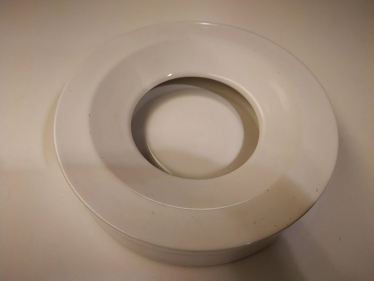 Posacenere bianco Barbados, di Angelo Mangiarotti per Danese, medio 1089181