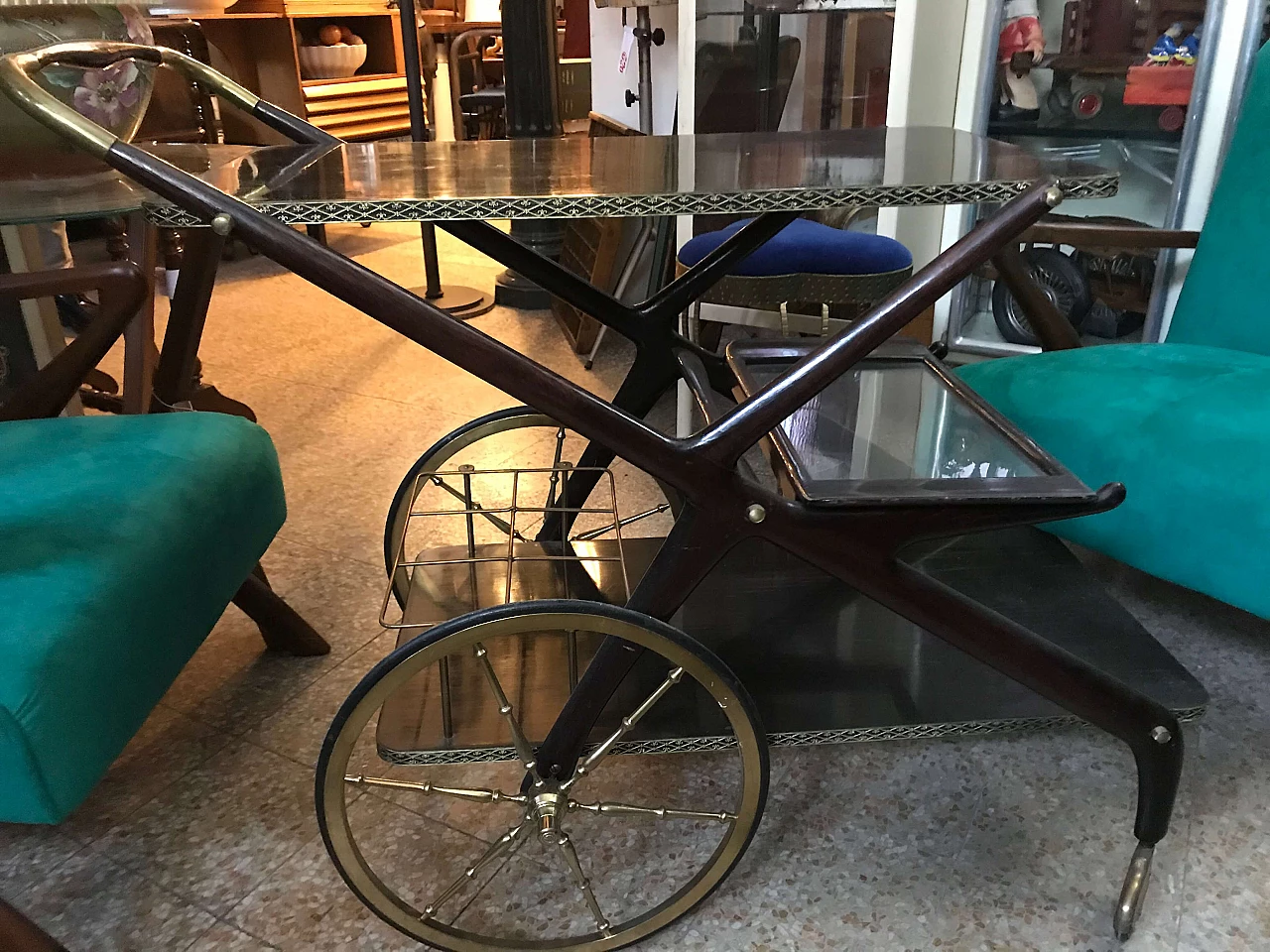 Food trolley 1090572