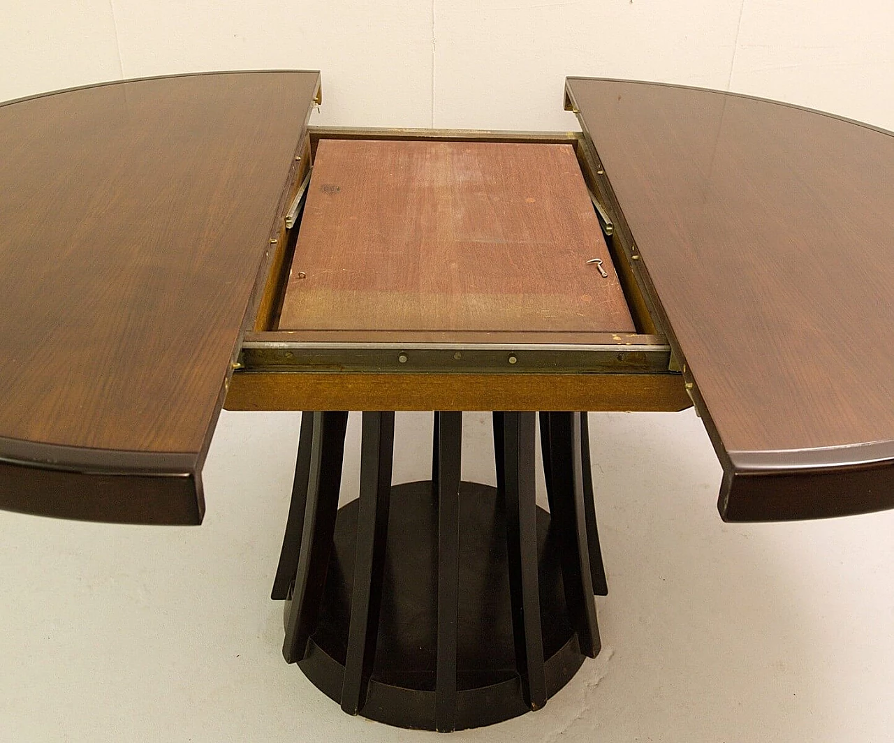 Extending mahogany table by Angelo Mangiarotti for La fonte dei mobili, 1972 1091095