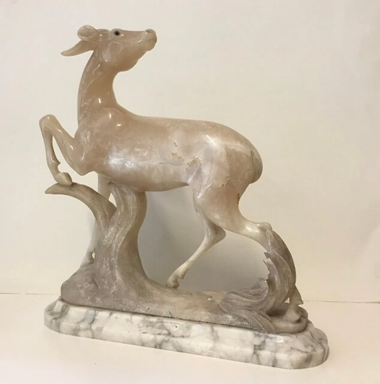 Alabaster fawn, 1930s 1091981