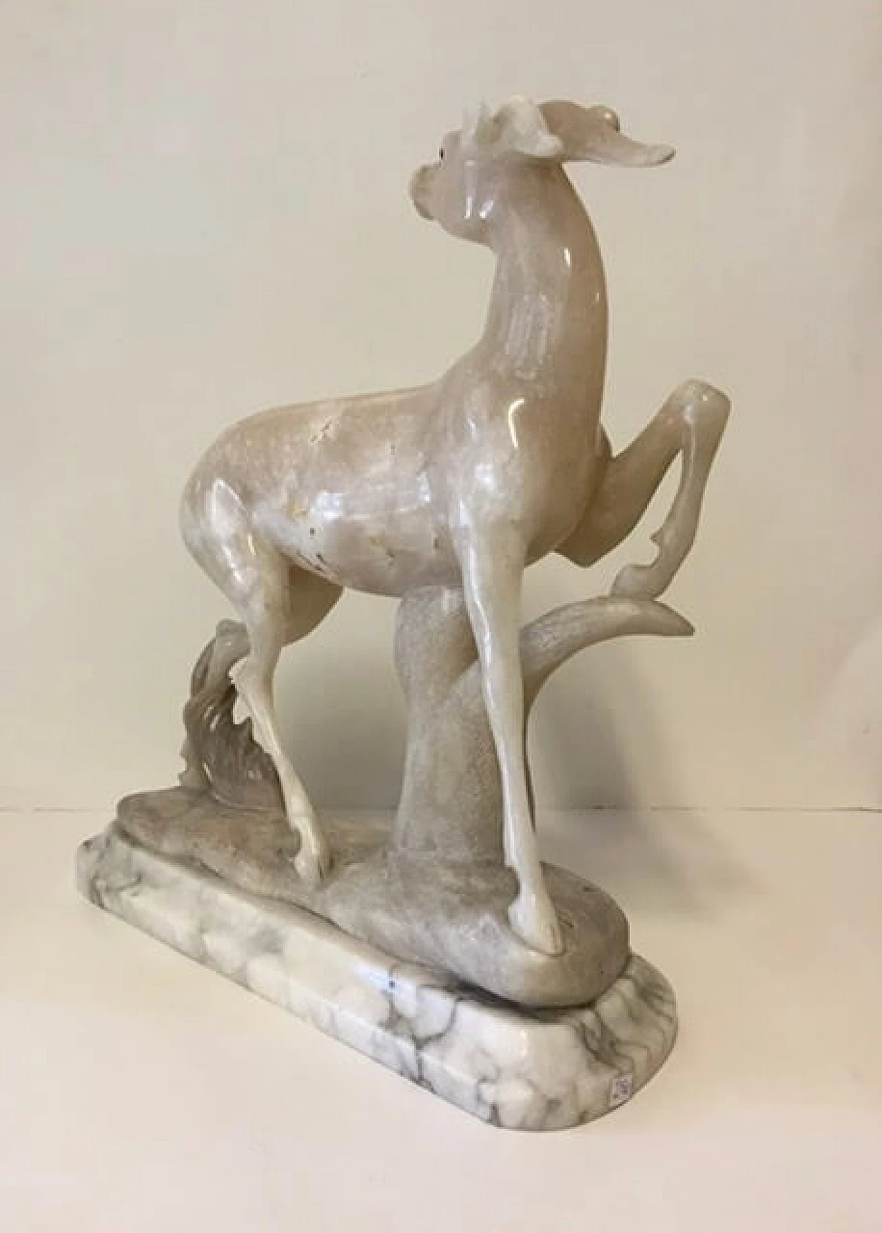 Alabaster fawn, 1930s 1091982