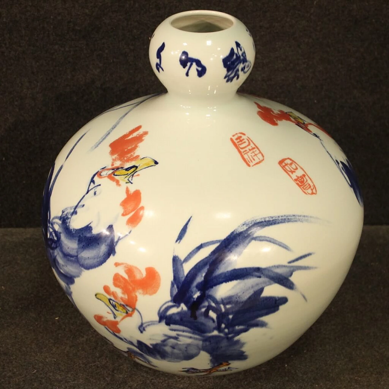 Vaso cinese in ceramica dipinta 1092380