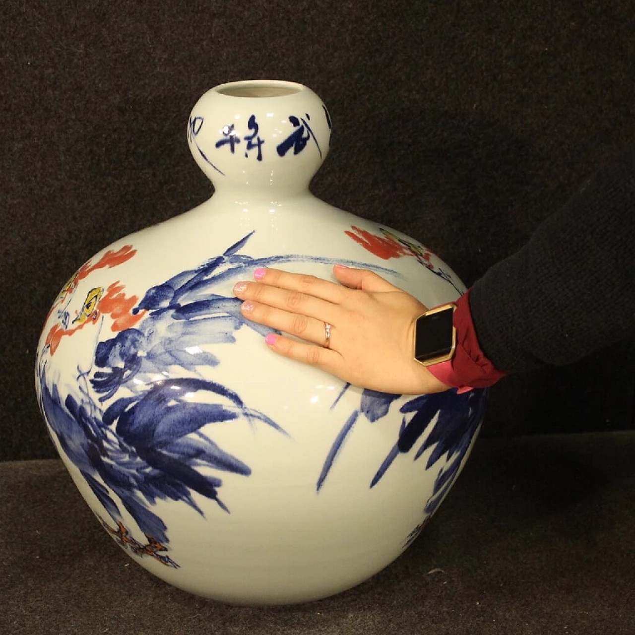 Vaso cinese in ceramica dipinta 1092386
