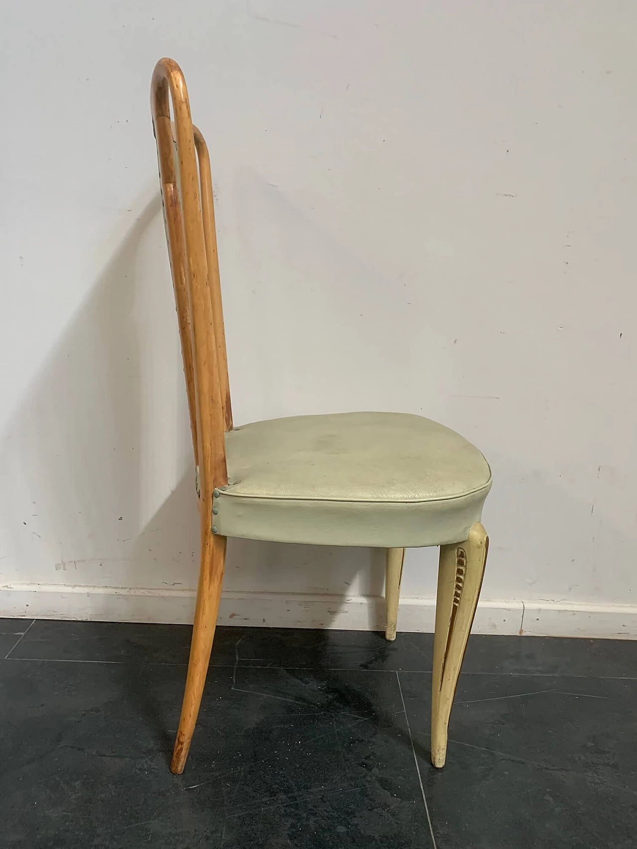 Dining chair in leather and Italian aniline lacquer from La Permanente Mobili Cantù, 1940s 1092597