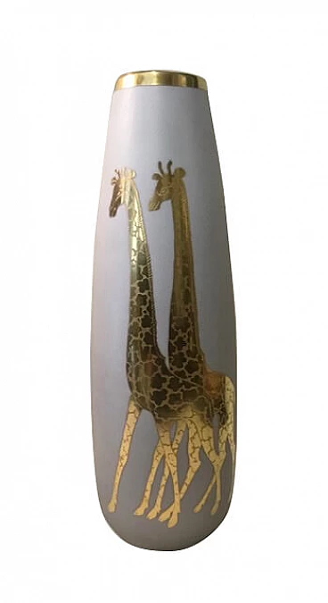 Porcelain vase with giraffes, Finzi