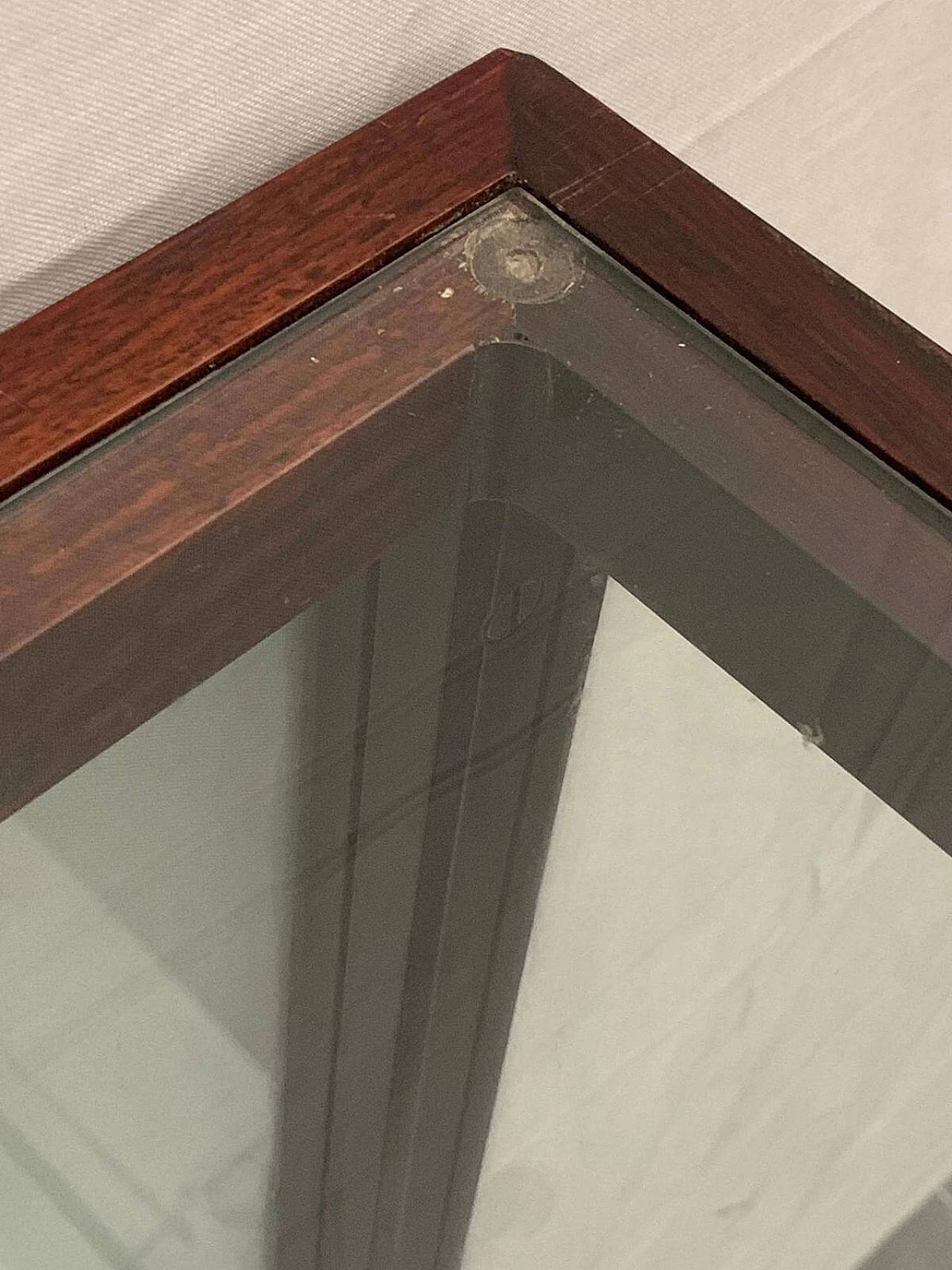 Vetrina angolare in vetro e palissandro, anni '60 1093007