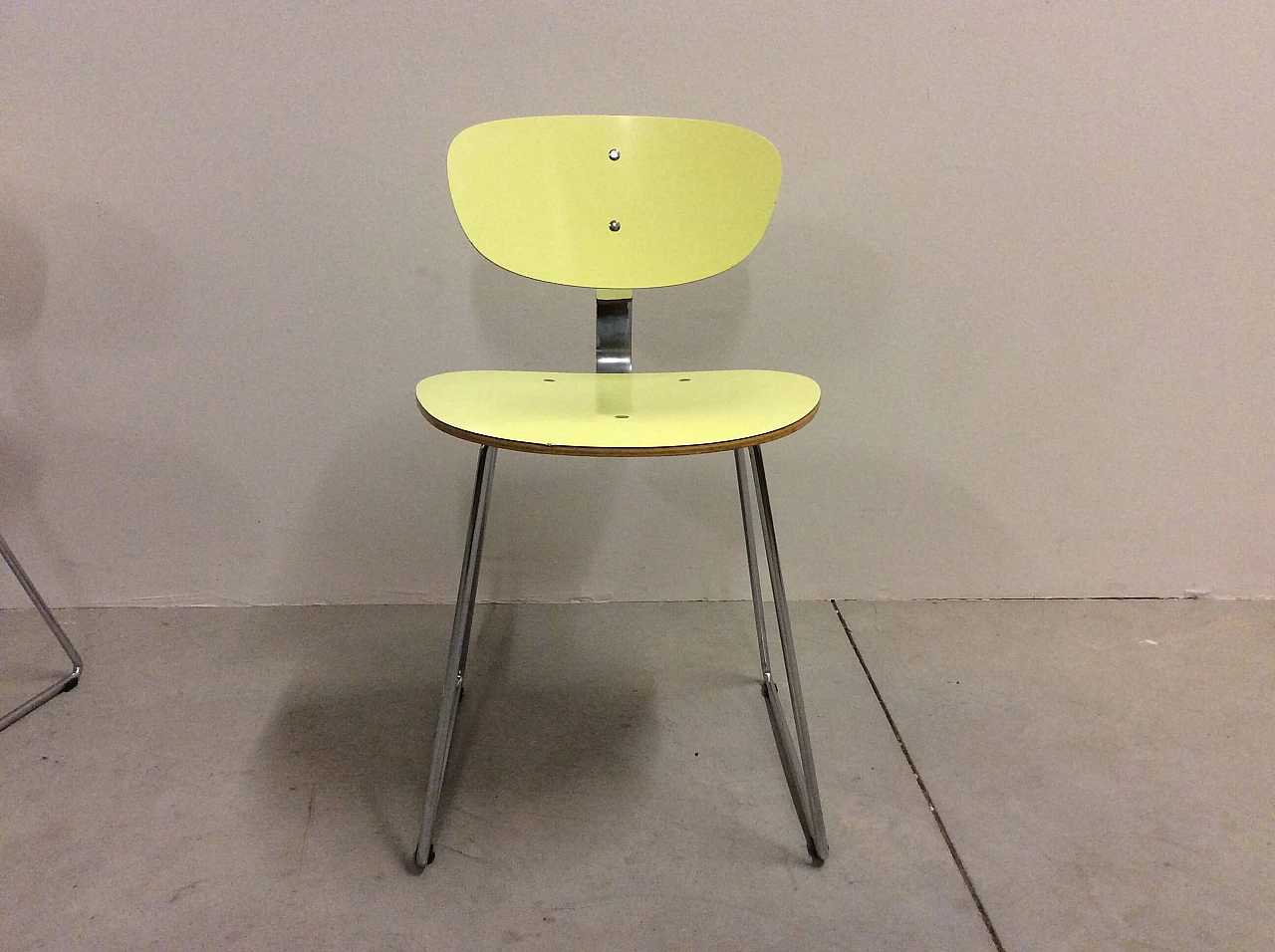 4 Chairs in yellow formica and steel, 60s 1094748