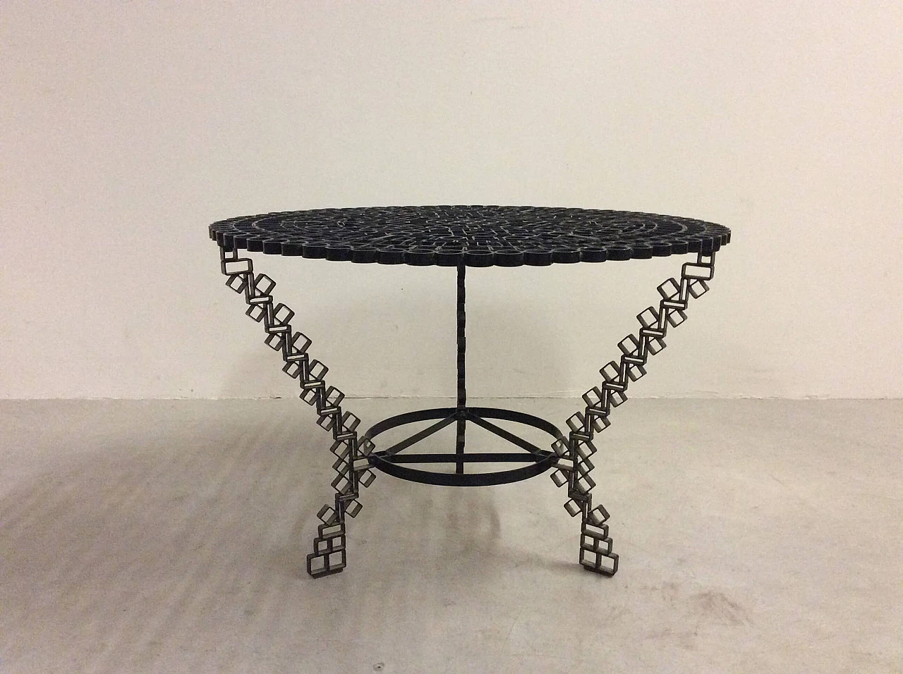 Brutalist coffee table, 1970s 1094793