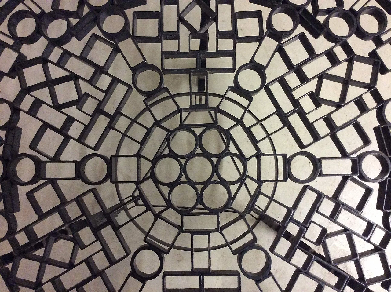 Brutalist coffee table, 1970s 1094796