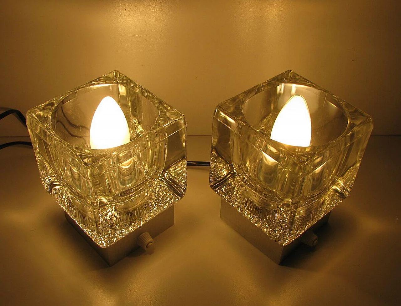 Coppia di lampade da parete in alluminio e vetro di Peill & Putzler, anni '70 1095327