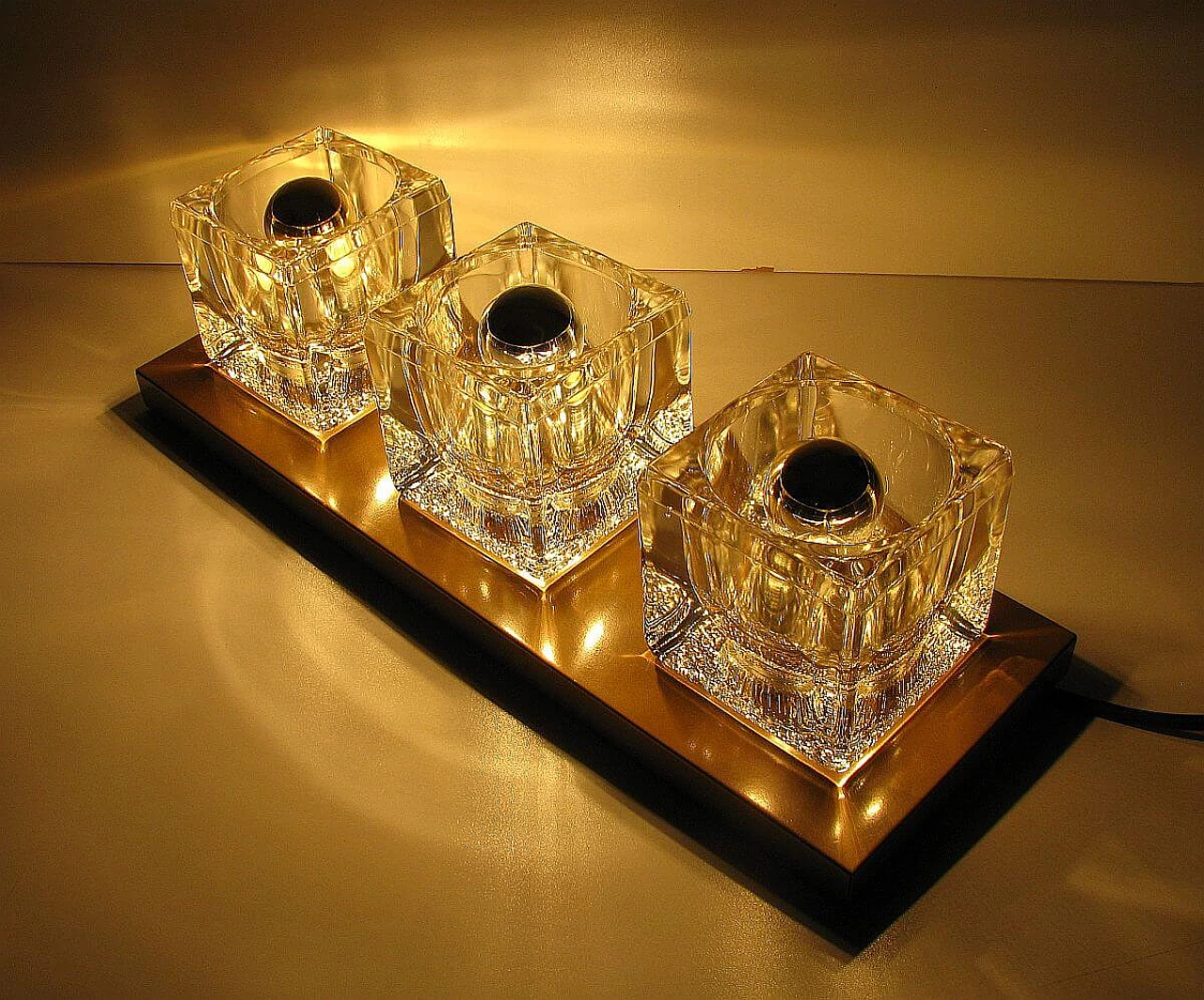 Applique in ottone e vetro di Peill & Putzler, anni '70 1095352