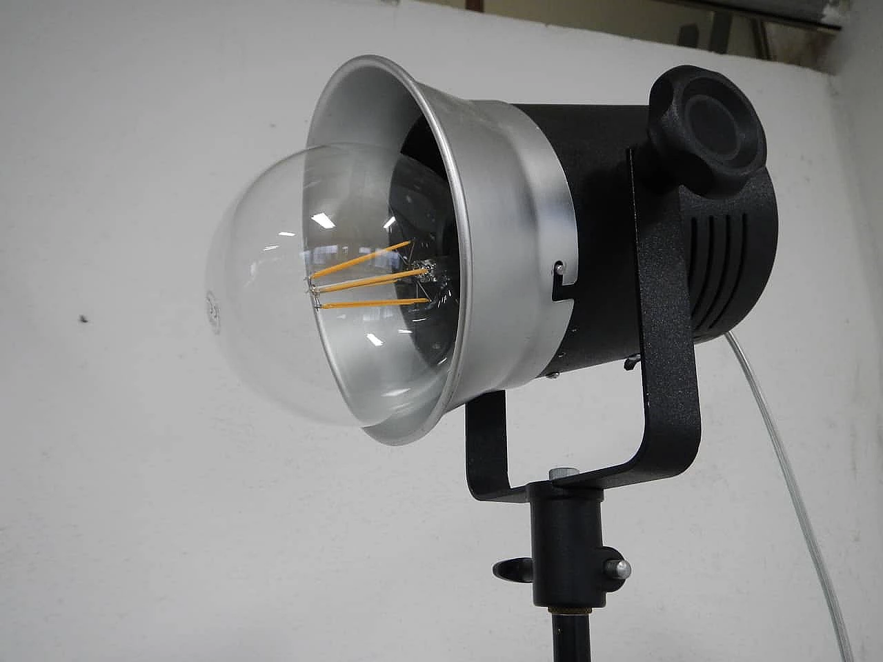 Vintage photographer lamp produced by Manfrotto, Italy, 70s 1095722
