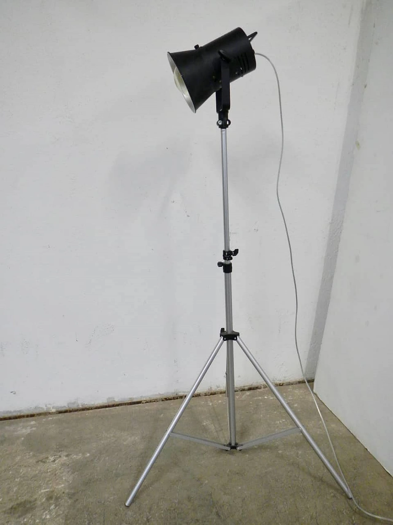 Lampada da fotografo ditta Manfrotto, anni '70 1095729