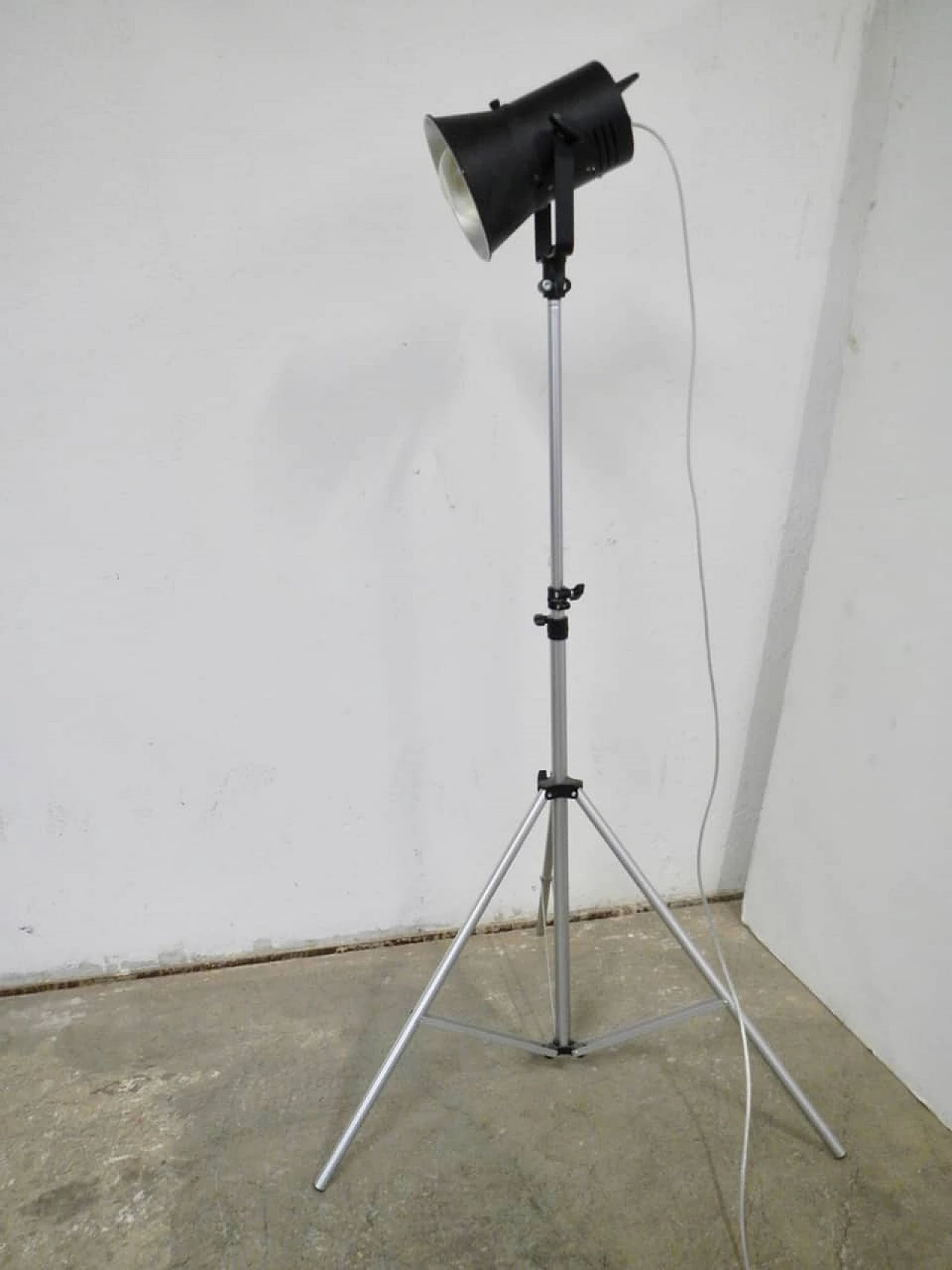 Lampada da fotografo ditta Manfrotto, anni '70 1095731