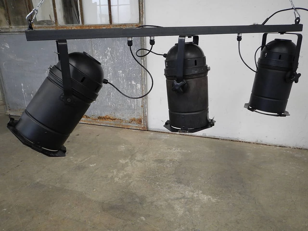 Lampada da teatro a trave con 3 fari, anni 80 1095756