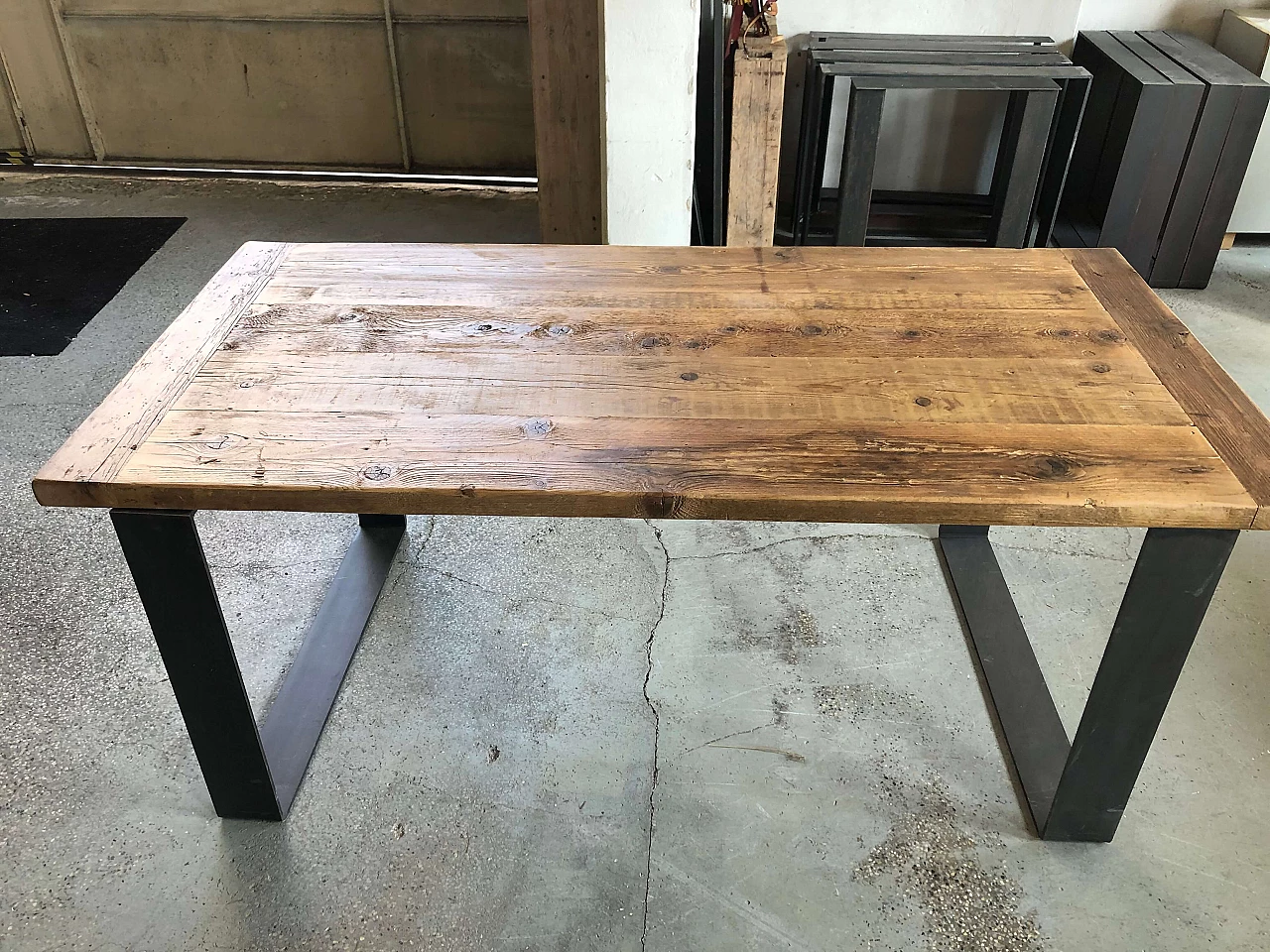 Tavolo con legno di recupero 1095794